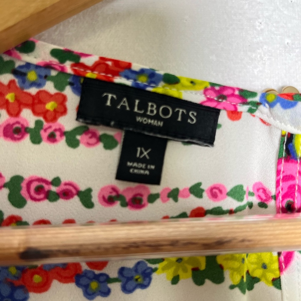 Talbots NEW Flutter Sleeve Boho Cottage Coastal Floral Shirt Woman size 1X - Picture 4 of 6